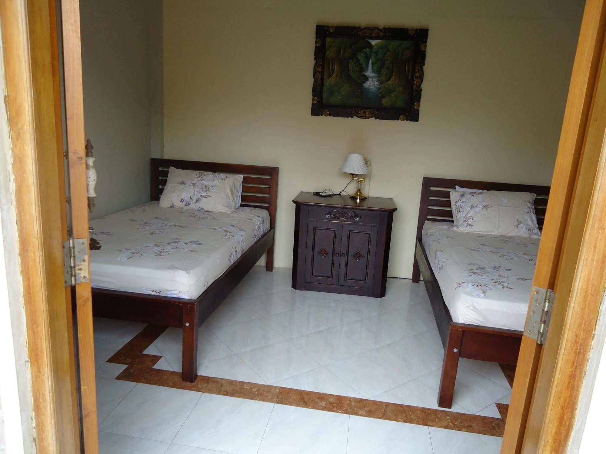 The Reinhold Guesthouse Bali Kerobokan Exterior foto