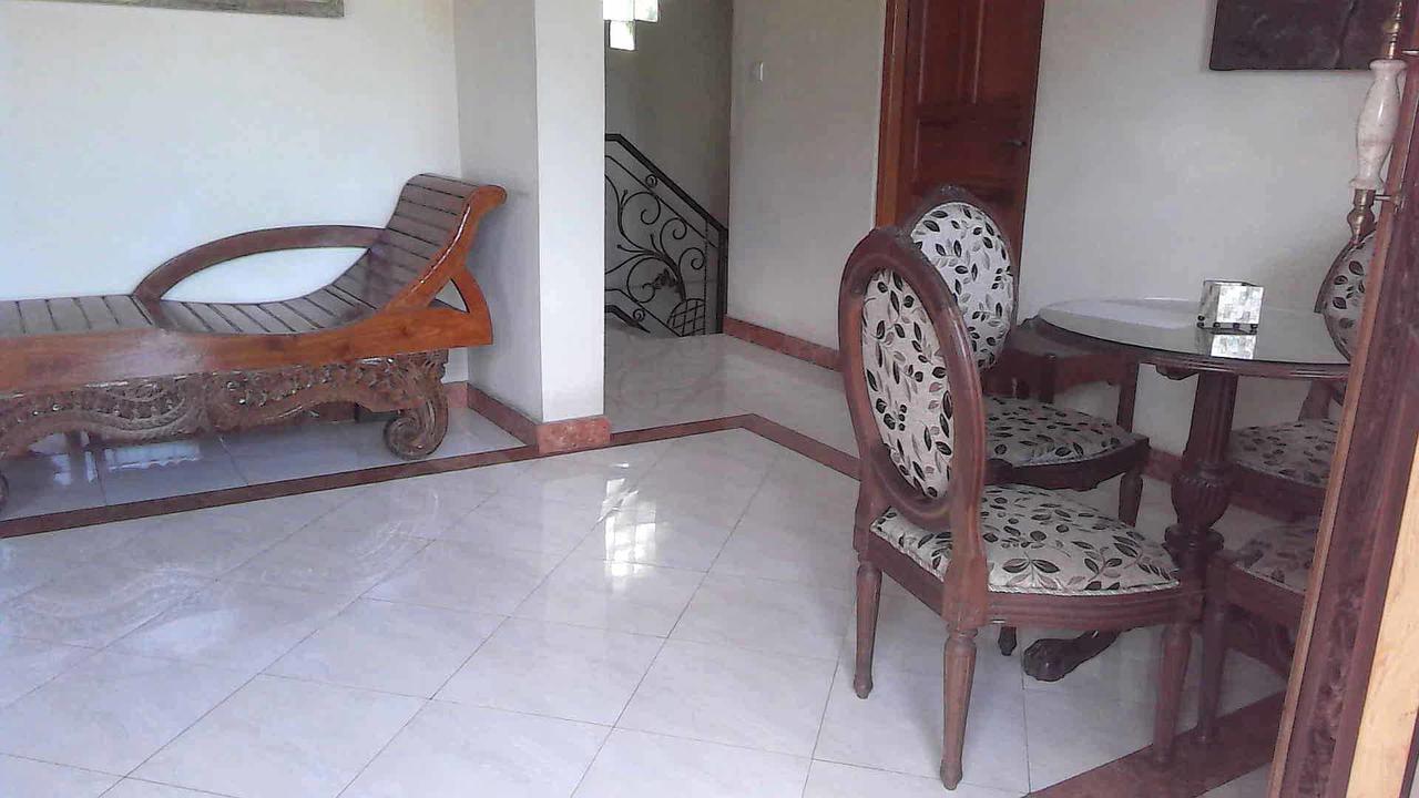 The Reinhold Guesthouse Bali Kerobokan Exterior foto